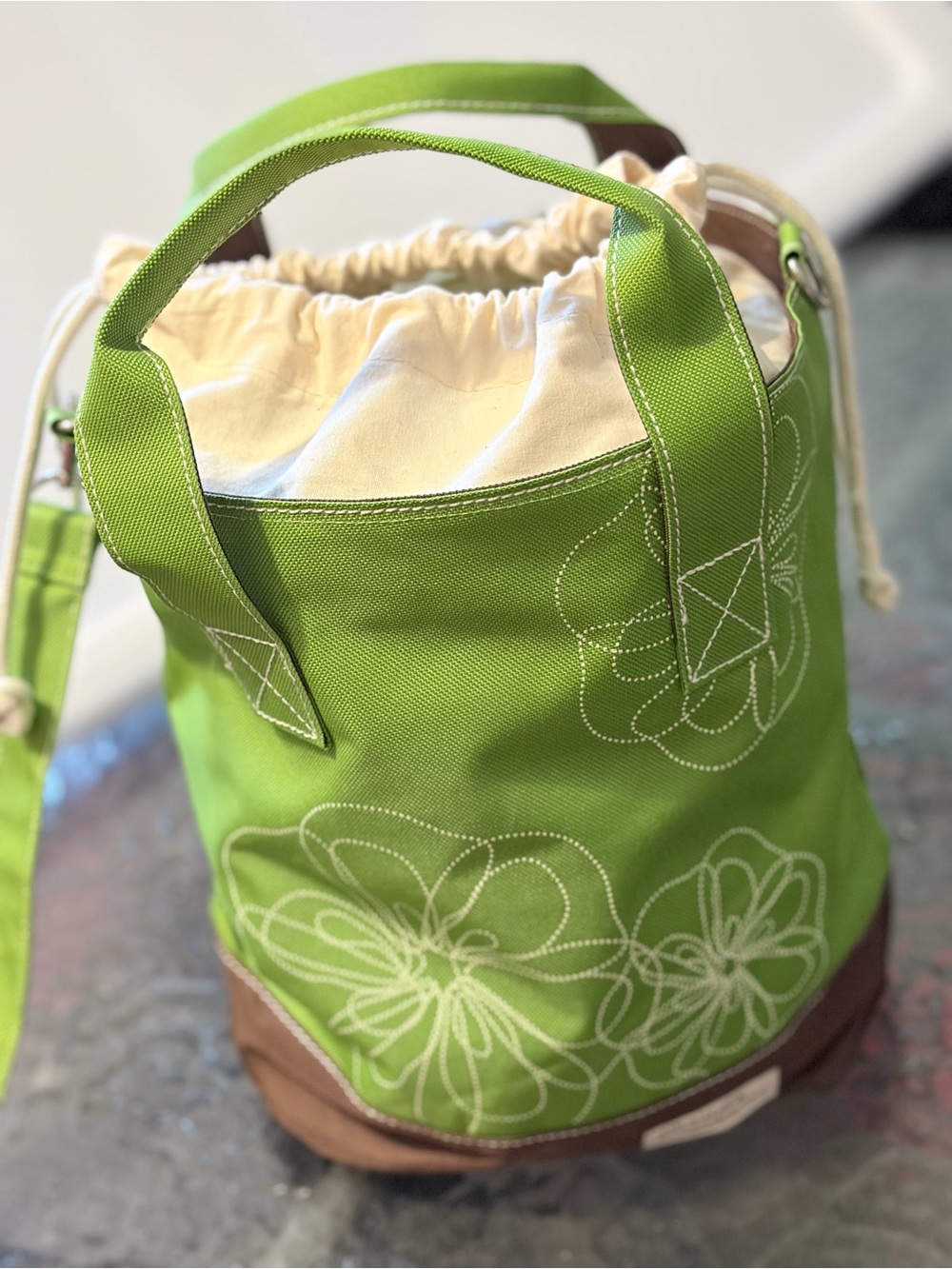 Green Floral Canvas Bucket Bag with Drawstring shoulder strap 3 containers